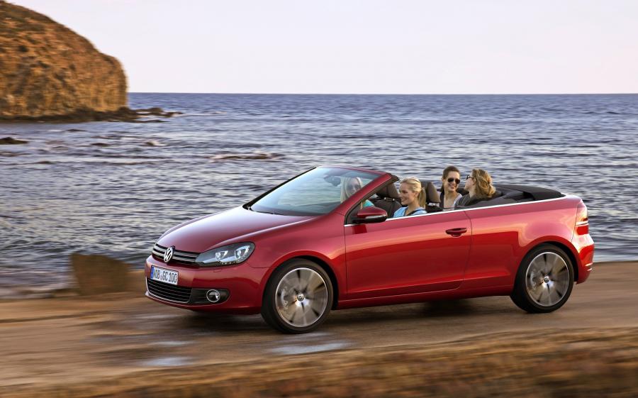  Volkswagen Golf Cabrio 2011 года  (фото 59 из 69)